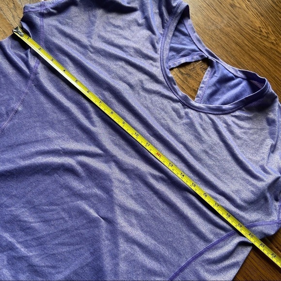 Lululemon Sweaty Or Not Crop Tee
Heathered Iris Flower / Gold size 8-10 - Picture 7 of 8